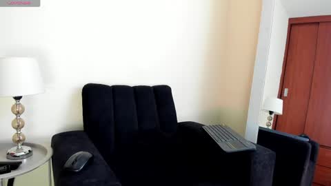 Snapshot of its__angelica_ chatting on April 26, 2026, 6:16 pm Angelica online show from April 26, 2026, 6:16 pm