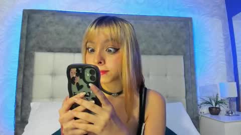 Snapshot of its_bibi chatting on September 30, 2025, 5:07 pm its_bibi online show from September 30, 2025, 5:07 pm