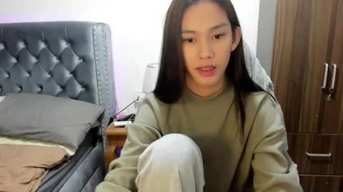 Cora online show from February 6, 2025, 4:58 pm