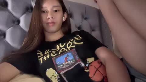 Cora online show from October 19, 2025, 3:01 pm