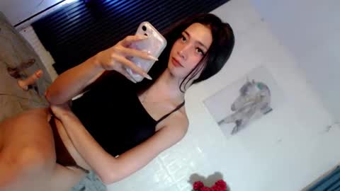 Snapshot of its_me_luna1111 chatting on March 5, 2026, 9:38 am its_me_luna1111 online show from March 5, 2026, 9:38 am