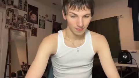 Snapshot of its_rowan chatting on December 2, 2025, 2:39 am Rowan online show from December 2, 2025, 2:39 am