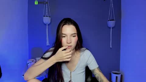 Snapshot of itscamill chatting on January 25, 2025, 2:15 am camill online show from January 25, 2025, 2:15 am