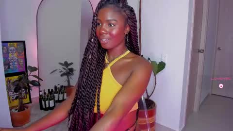 Snapshot of itslau_ chatting on February 18, 2025, 9:54 am lau online show from February 18, 2025, 9:54 am