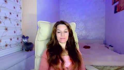 itslunaday online show from September 15, 2025, 6:52 pm