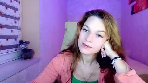 itslunaday online show from September 29, 2025, 5:07 pm