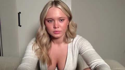 OF  madisynmaee online show from March 7, 2025, 12:37 am