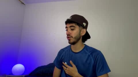 Snapshot of itsmartin_ chatting on February 28, 2026, 5:03 pm itsmartin_ online show from February 28, 2026, 5:03 pm