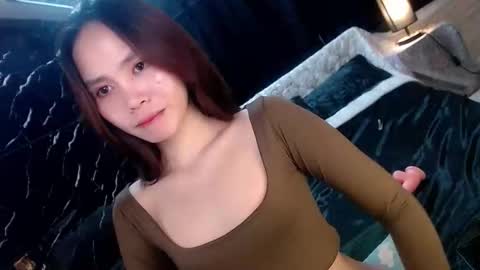 itsme_liza online show from November 23, 2025, 6:19 pm