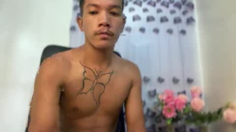 itsme_urboy online show from May 13, 2026, 11:22 pm