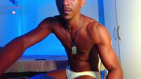 Snapshot of itsmikenoir chatting on October 5, 2025, 11:13 pm Limited offer 50 online show from October 5, 2025, 11:13 pm