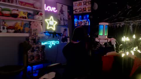 Snapshot of itsnickibabyy chatting on January 22, 2025, 1:10 am Nicki Foxx online show from January 22, 2025, 1:10 am