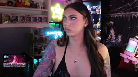 Snapshot of itsnickibabyy chatting on February 20, 2025, 12:19 am Nicki Foxx online show from February 20, 2025, 12:19 am