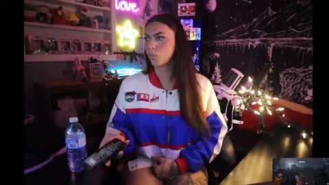 Snapshot of itsnickibabyy chatting on February 25, 2025, 2:03 am Nicki Foxx online show from February 25, 2025, 2:03 am