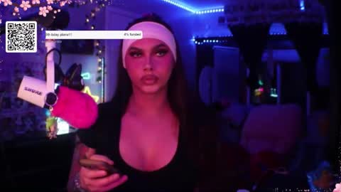 Nicki Foxx online show from November 6, 2025, 1:39 am