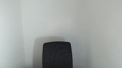 Snapshot of itsurgil_kloeh chatting on November 15, 2025, 9:17 am itsurgil_kloeh online show from November 15, 2025, 9:17 am