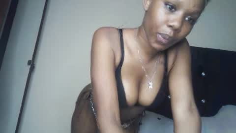 itsvirggy online show from November 15, 2025, 11:32 pm