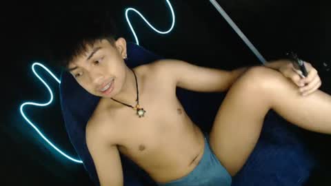 Snapshot of itsyourcummerboy_xx chatting on July 19, 2026, 10:52 am Kyle online show from July 19, 2026, 10:52 am