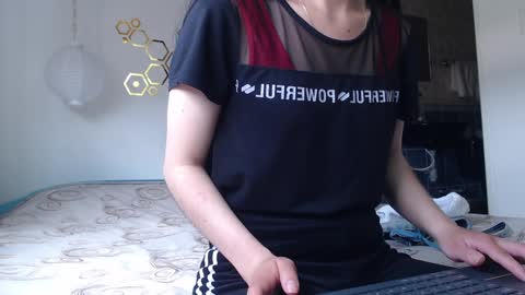 Snapshot of ivana_rose chatting on February 8, 2025, 8:32 pm Adris online show from February 8, 2025, 8:32 pm
