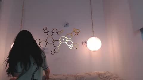 Snapshot of ivana_rose chatting on March 6, 2025, 1:27 am Adris online show from March 6, 2025, 1:27 am
