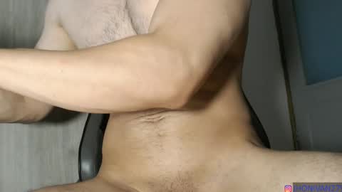 Snapshot of ivanhot279 chatting on February 3, 2026, 6:22 am ivanhot279 online show from February 3, 2026, 6:22 am