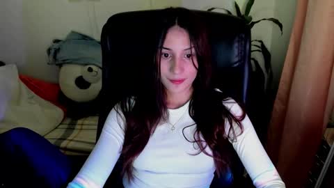 Snapshot of ivanna_essis chatting on October 19, 2025, 12:33 am ivanna_essis online show from October 19, 2025, 12:33 am