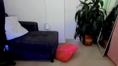 Snapshot of ivanna_essis chatting on October 23, 2025, 2:33 am ivanna_essis online show from October 23, 2025, 2:33 am