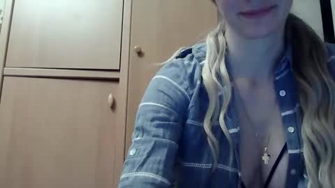 Snapshot of ivetta911 chatting on February 11, 2026, 3:50 pm ivetta911 online show from February 11, 2026, 3:50 pm