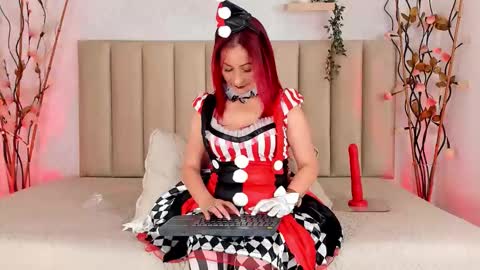 Ivone Adams online show from October 31, 2025, 8:21 pm