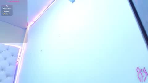 Ivon online show from October 3, 2025, 12:13 pm