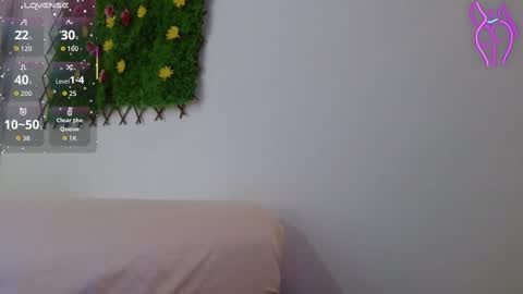 Ivon online show from October 4, 2025, 12:14 pm