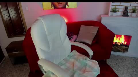 Ivonne  online show from September 11, 2025, 12:05 pm