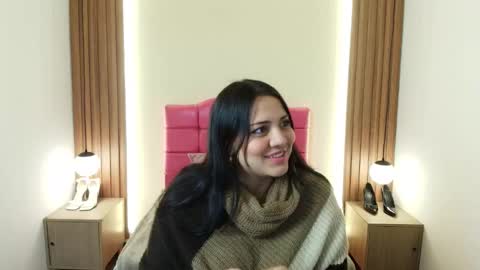 Snapshot of ivonneross_ chatting on February 28, 2026, 12:06 pm I V O N N E R O S S online show from February 28, 2026, 12:06 pm