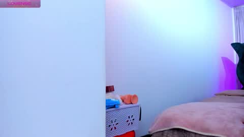 Ivonny online show from November 6, 2025, 9:26 pm