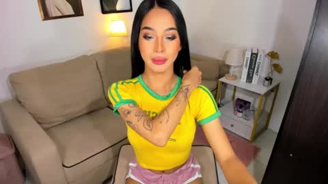 Snapshot of ivorycollins chatting on December 30, 2024, 12:42 pm kirstenelsie online show from December 30, 2024, 12:42 pm