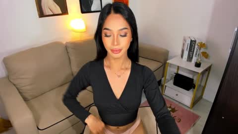 Snapshot of ivorycollins chatting on January 4, 2025, 9:43 am kirstenelsie online show from January 4, 2025, 9:43 am