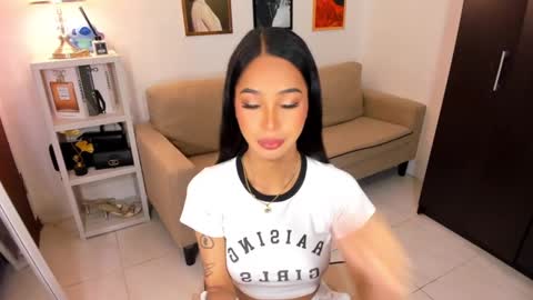 Snapshot of ivorycollins chatting on March 3, 2025, 1:21 am kirstenelsie online show from March 3, 2025, 1:21 am