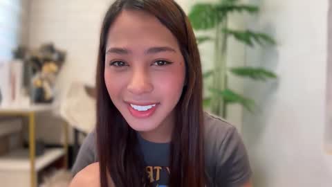 Snapshot of ivorycollins chatting on November 6, 2025, 1:50 am kirstenelsie online show from November 6, 2025, 1:50 am