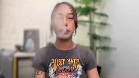 Snapshot of ivorycollins chatting on November 19, 2025, 1:27 am kirstenelsie online show from November 19, 2025, 1:27 am