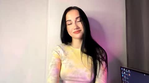 Nika online show from November 28, 2025, 1:47 pm