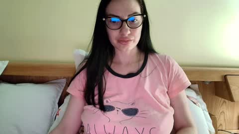 Ivory online show from December 22, 2024, 3:11 pm