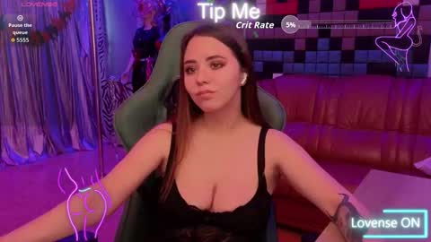 ivorywood_ online show from October 17, 2025, 11:46 am