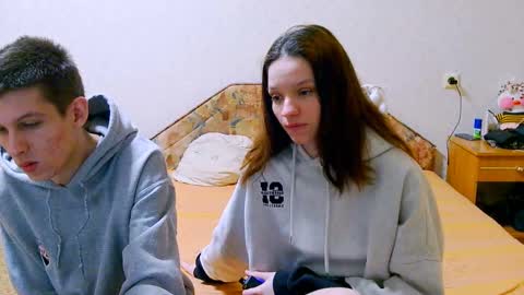 Snapshot of ivy__lester chatting on February 26, 2025, 3:19 pm Ivy and Lester online show from February 26, 2025, 3:19 pm