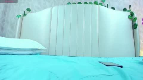 Ivy  online show from January 14, 2026, 11:09 pm