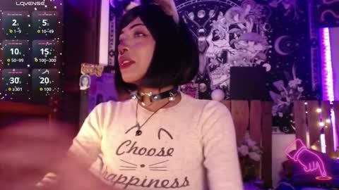 Ivy bank   online show from November 24, 2025, 7:46 pm