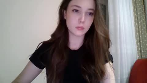 Snapshot of ivyfeel chatting on October 9, 2025, 4:27 pm ivyfeel online show from October 9, 2025, 4:27 pm