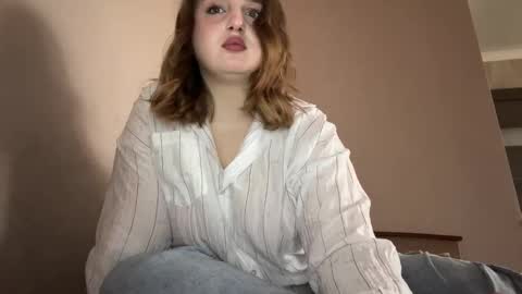 Snapshot of ivyglimpse chatting on September 12, 2025, 10:26 am ivyglimpse online show from September 12, 2025, 10:26 am