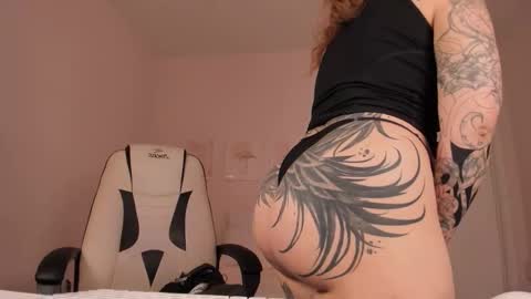 Snapshot of ivyhoney chatting on September 14, 2025, 8:13 am IVY - Follow me 3 online show from September 14, 2025, 8:13 am