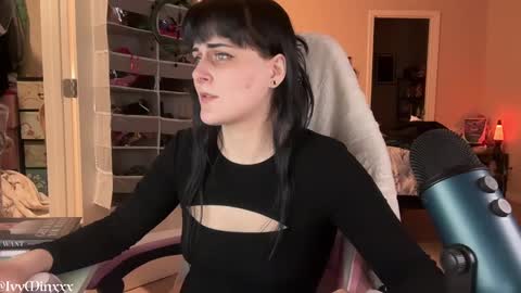 Snapshot of ivyminxxx chatting on January 17, 2025, 6:26 am Ivy Minxxx online show from January 17, 2025, 6:26 am