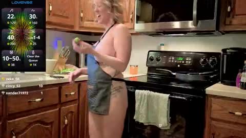Snapshot of ivyxnyxx chatting on November 17, 2025, 7:41 pm Ivy Nyxx online show from November 17, 2025, 7:41 pm